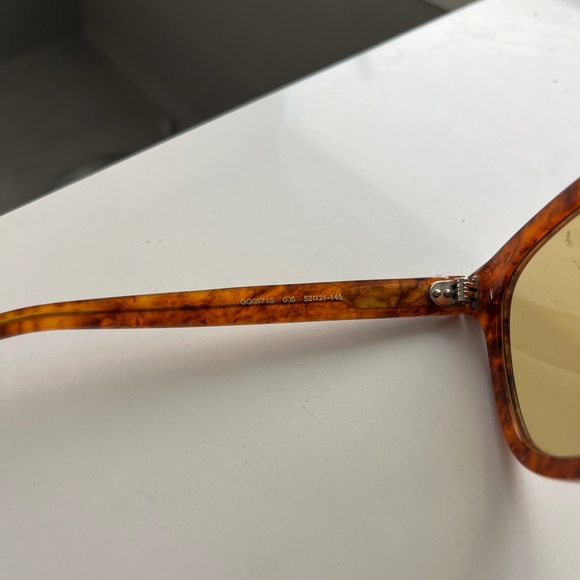 HP 🎉- Gucci Mens sunglasses , GG0571S Havana - Picture 11 of 11